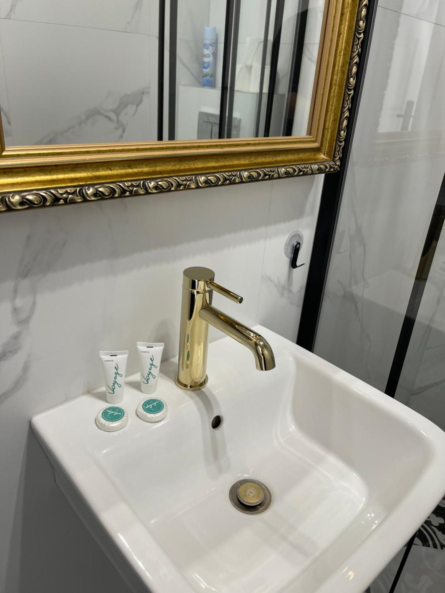 H&T Old Town Szeroka 36 Apartment Гданск Екстериор снимка